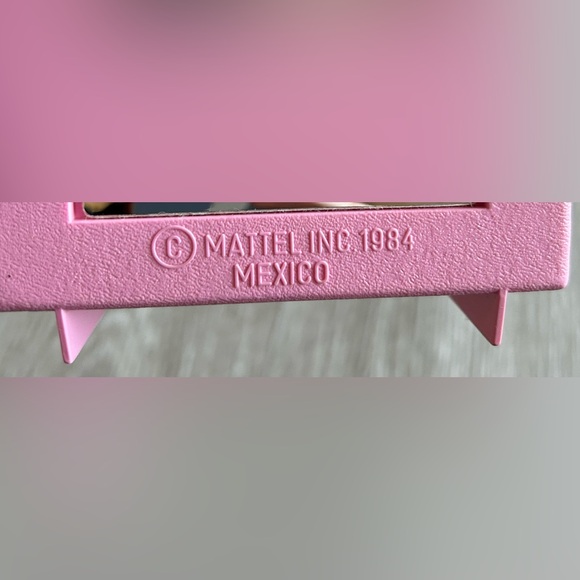 Barbie Gym Locker - Picture 5 of 6